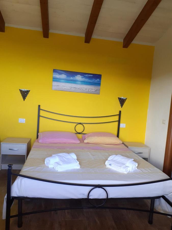 Gli Olivastri Con Piscina,Solarium, Vista Mare ,Sole -Mare E Tanta Natura ,Climatizzatore,Wifi アリエントゥ エクステリア 写真