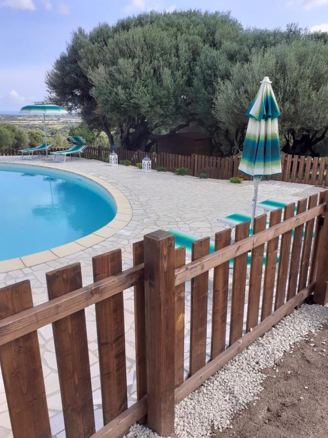Gli Olivastri Con Piscina,Solarium, Vista Mare ,Sole -Mare E Tanta Natura ,Climatizzatore,Wifi アリエントゥ エクステリア 写真